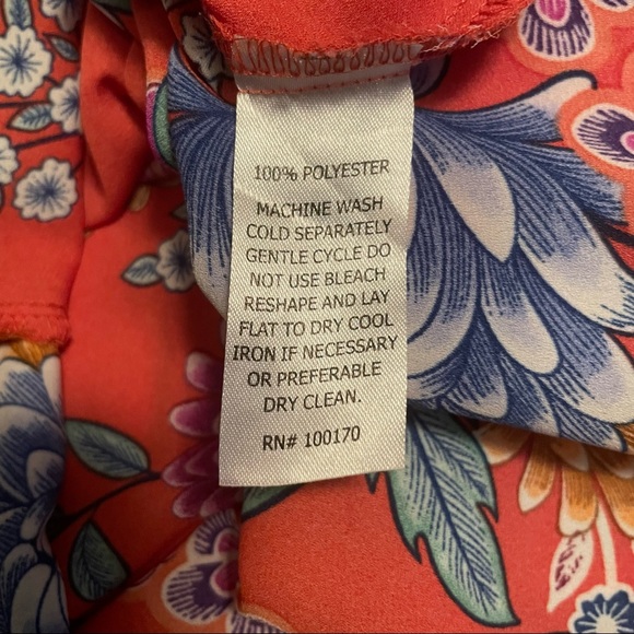 Adrienne Vittadini Floral Blouse w/ Bell Sleeve Size - Large - Picture 3 of 5